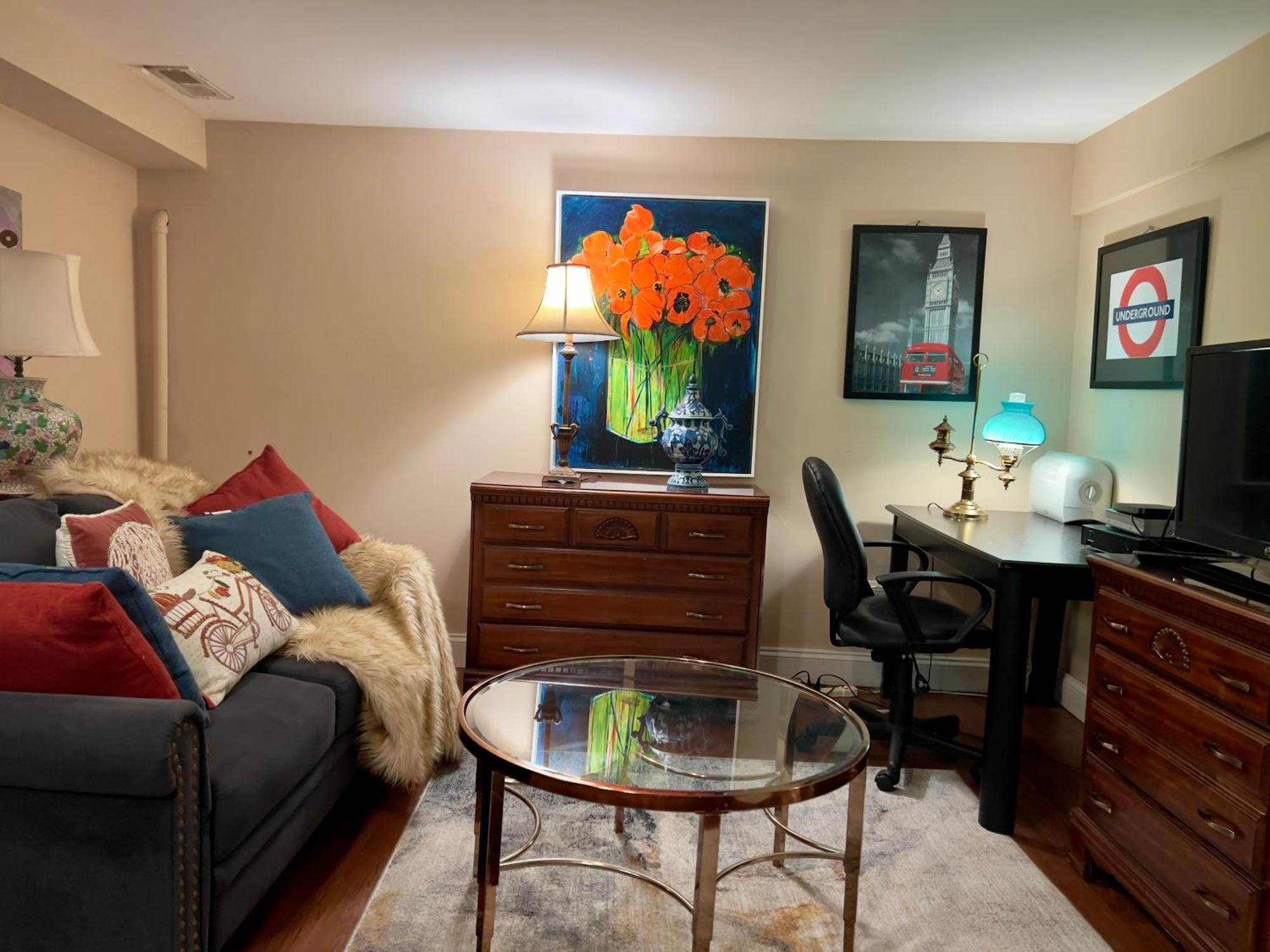 Charming 1-Bedroom Basement Close To Dc Pets Allowed أرلنغتون المظهر الخارجي الصورة